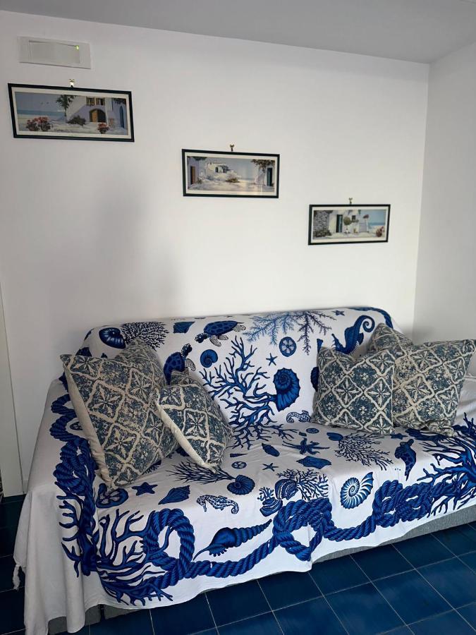 Appartement Il Viandante Sul Mare à Salernes Extérieur photo